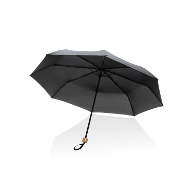 Logotrade Werbeartikel das Foto: 20.5" Impact AWARE™ RPET 190T Pongee Bambus Mini-Schirm