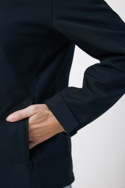 Logotrade Werbeartikel das Foto: Iqoniq Makalu Damen Softshelljacke aus recyceltem Polyester
