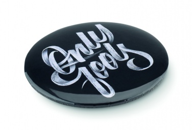 Logotrade Geschäftsgeschenke das Foto: Magnet-Badge mit Kapselheber