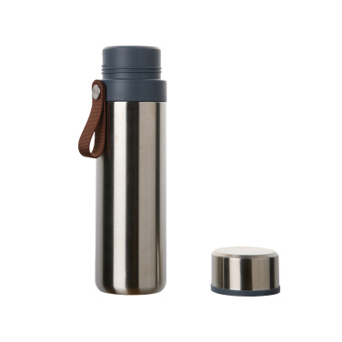 Logotrade Werbeartikel das Foto: VINGA Tono RCS Thermoskanne mit zwei Bechern, 750ml