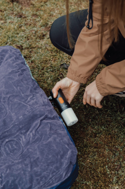 Logotrade Logogeschenke das Foto: Nordic Drift Titan 2-in-1-Luftpumpe und Campinglampe