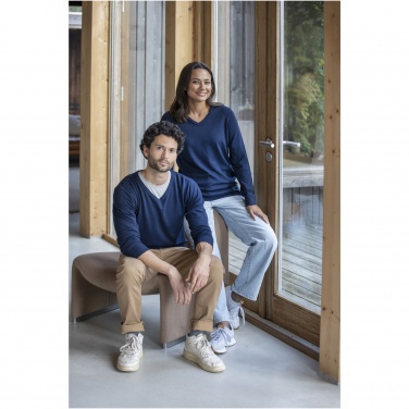 Logotrade advertising products photo of: Stanton men's v-neck pullover