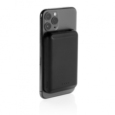 Logotrade promotional merchandise image of: Magnetic 5.000 mAh 5W wireless powerbank