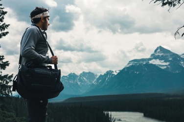 Logo trade promotional giveaways picture of: Swiss Peak AWARE™ RPET Voyager weekend bag