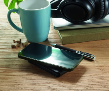 Logo trade corporate gifts image of: Foldable magnetic charger 15W