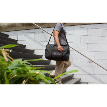 Logotrade promotional merchandise image of: Lennon RCS Recycled PU Sports-/Travelbag