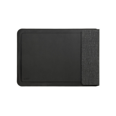 Logotrade advertising product image of: Swiss Peak 15W magnetic charging laptop sleeve 14-15,6"
