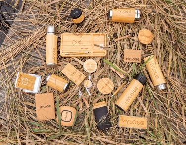 Logo trade firmakingi pilt: Bambusest lauaorganisaator 5W juhtmevaba laadija