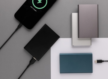 Logotrade reklaamkingituse foto: RCS-i taaskasutatud plastist/alumiiniumist 4000 mah C-tüüpi akupank
