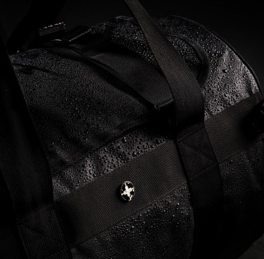 Logotrade meene foto: Swiss Peak RFID-sportlik kott ja seljakott