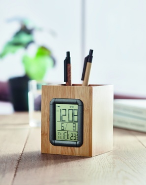 Logotrade ärikingi foto: Bambusest pliiatsihoidja ja LCD kell