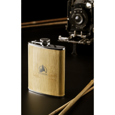Logotrade meened pilt: Hipflask Bamboo 200 ml joogipudel