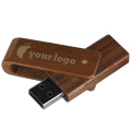 Puidust USB-mälupulk, mitmevärviline
