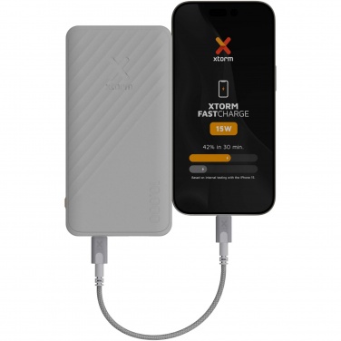 Logotrade mainoslahja ja liikelahja kuva: Xtorm XG210 Go2 15 W:n ja 10 000 mAh:n pikalatausvirtalähde