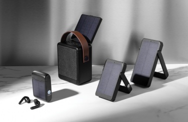 Logotrade mainoslahja ja liikelahja kuva: Skywave aurinkovoimapankki 10000mAh RCS muovista