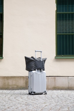 Logotrade mainoslahjat ja liikelahjat tuotekuva: VINGA Livorno weekend bag GRS-kierrätettyä polyesteriä