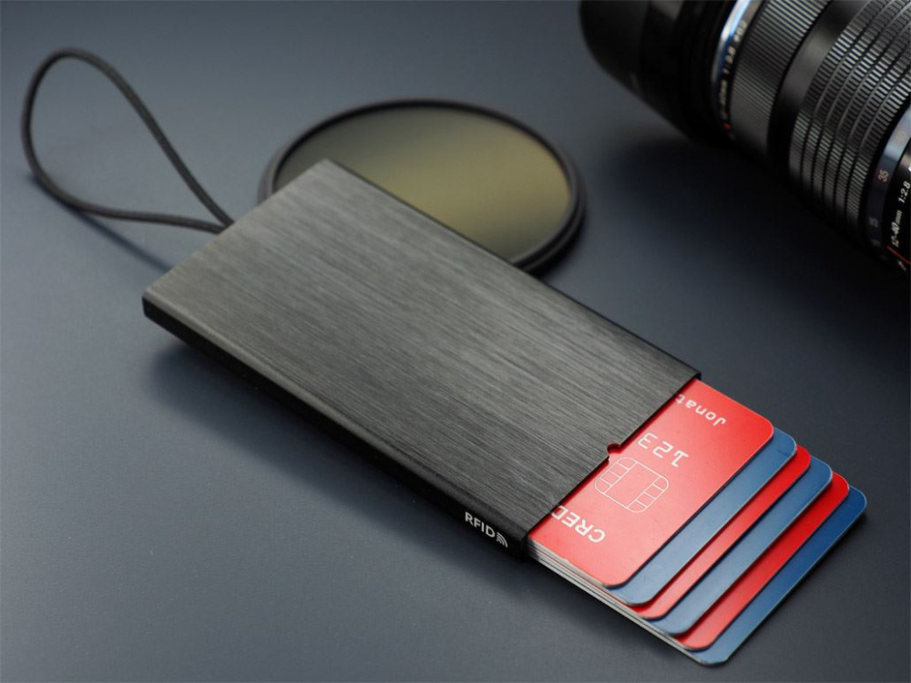 Logotrade liikelahjat mainoslahjat tuotekuva: RFID luotto- ja käyntikorttikotelo 126615500