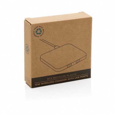 Logotrade ziemassvētku dāvanas foto: RCS pārstrādāta plastmasas 10 W bezvadu lādētājs ar USB portiem