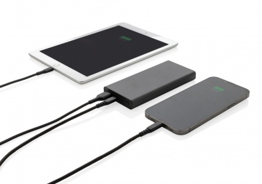 Logotrade presentreklam bild: Terra 10.000 mAh/18W powerbank RCS återvunnen aluminium