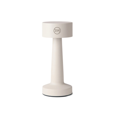 Logotrade profilprodukter bild: VINGA Maris RCS återvunnen plast bordslampa