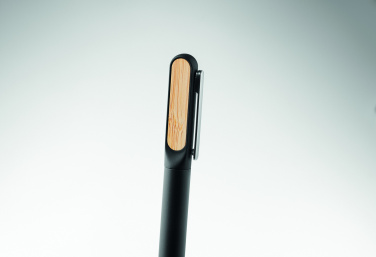 Logotrade reklamprodukter bild: Penna med twistfunktion