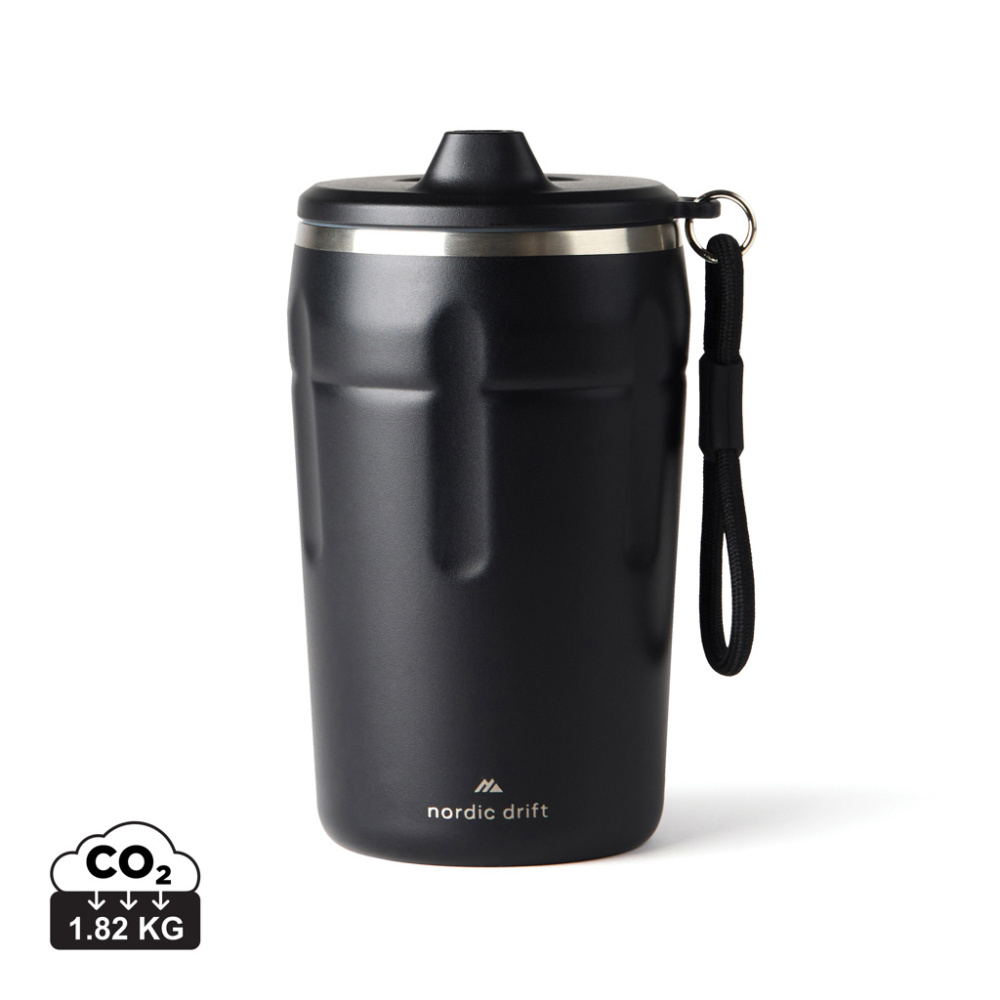 Logotrade presentreklam bild: Nordic Drift Trail RCS låsbar och läckagesäkra kaffemugg 350
